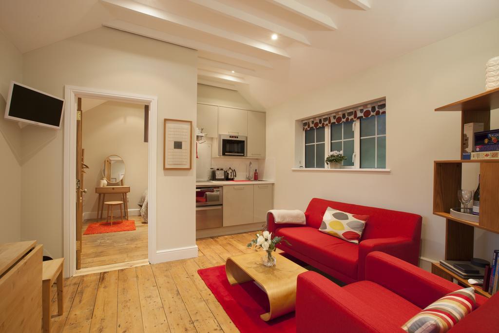 Centre Village 2 Bedroom Cottage - The Byre Pewsey Exterior foto